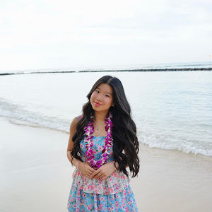 Meet your Posher, Weeko